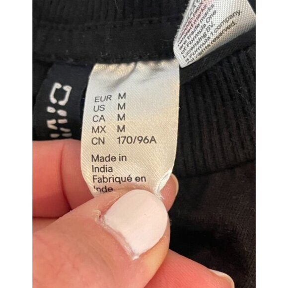 H&M Oversized Formula 1 On The Edge Black Tee Womens Medium Cotton Blend - Picture 7 of 8